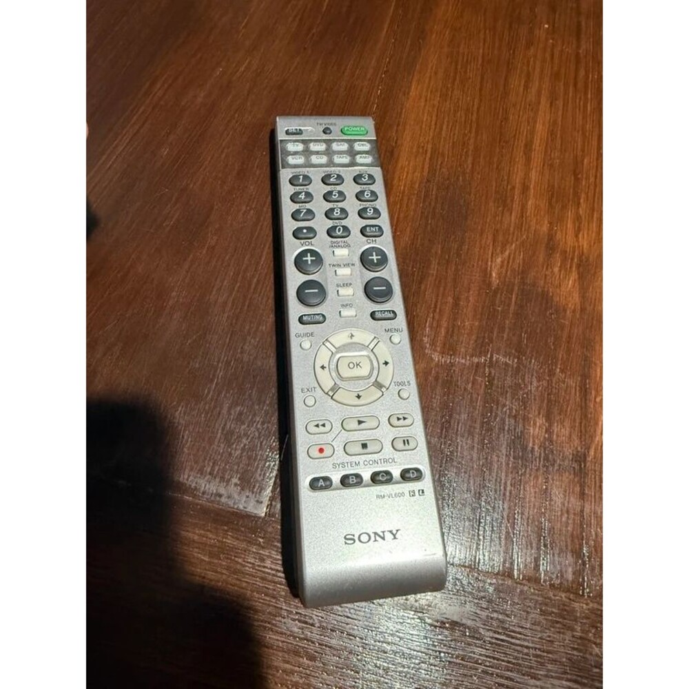 Sony RM-VL600 8-Device Universal Learning Remote Control